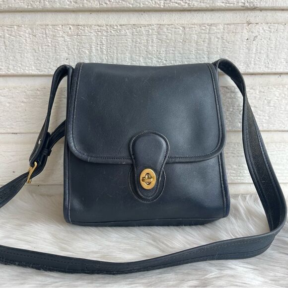Coach Handbags - *RARE* COACH Navy Blue Shelburne Crossbody Flap Willis Courier Messenger Bag 903